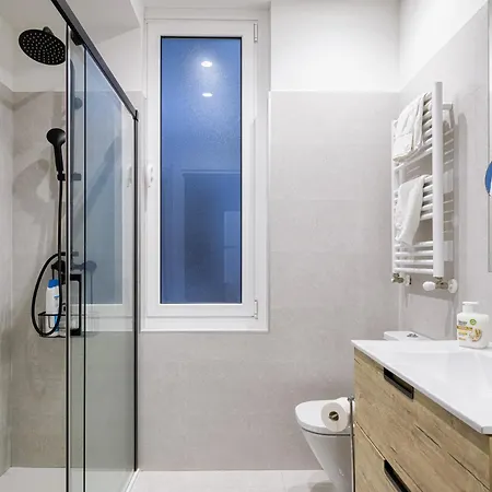 Apartment Nuevo Lujo Centro De + Wifi . Parking *