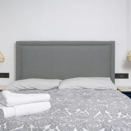 Nuevo Lujo Centro De + Wifi . Parking